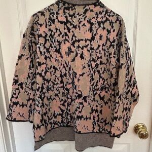 Crew neck sweater. Cute